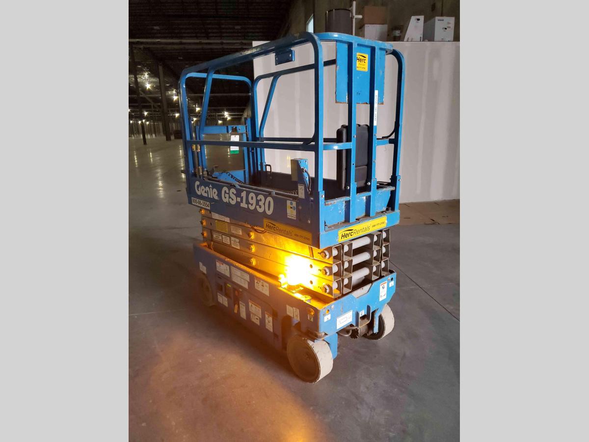 2015 Genie GS-1930