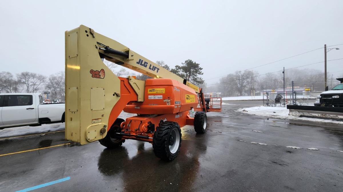 2015 JLG 800AJ