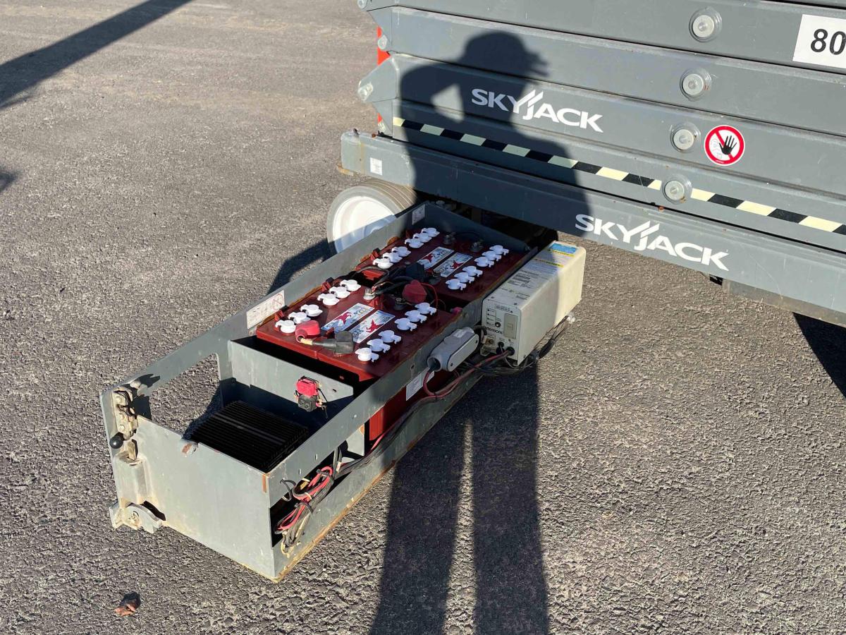 2017 Skyjack SJ4740