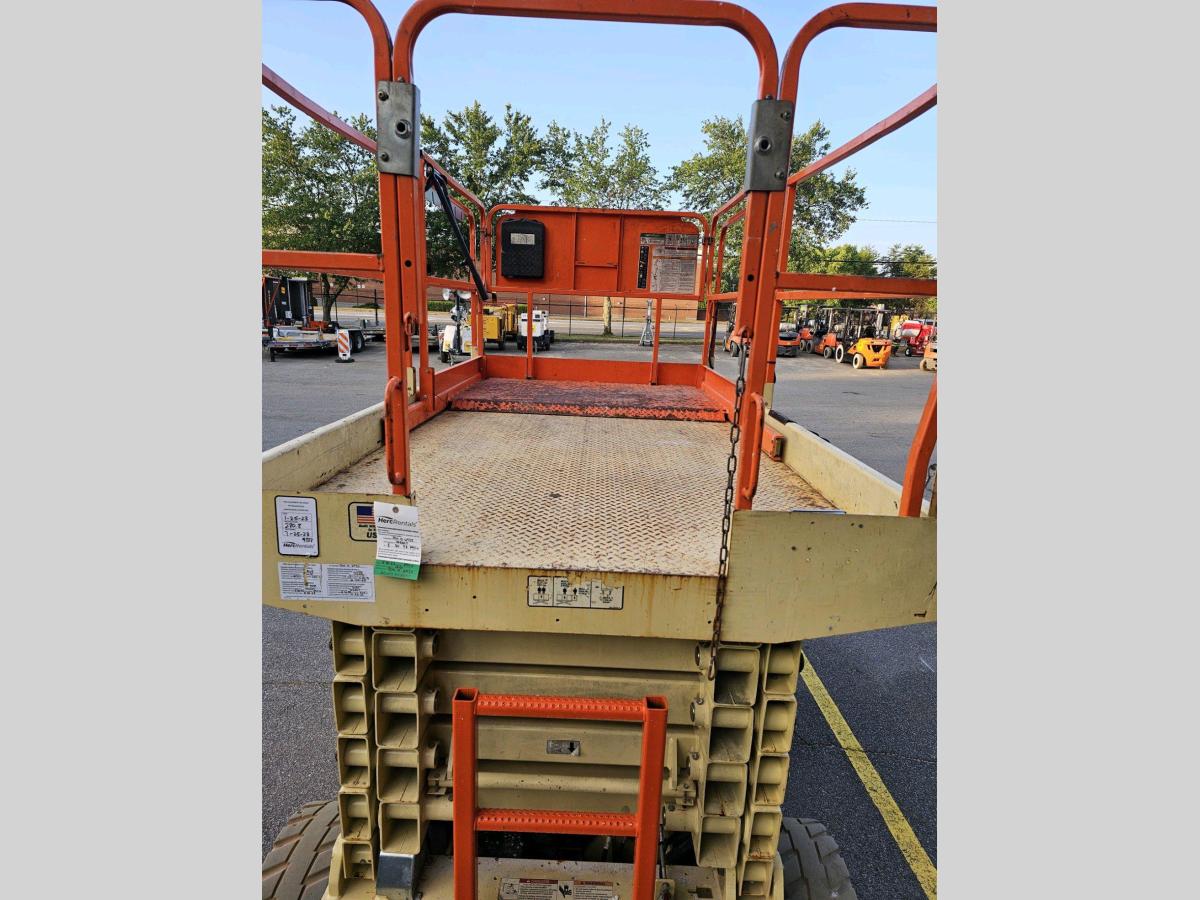 2016 JLG 4069LE