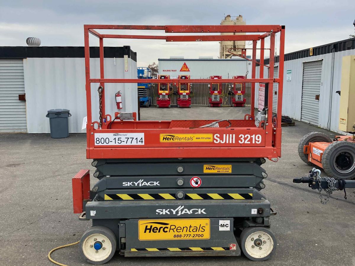 2017 Skyjack SJ3219