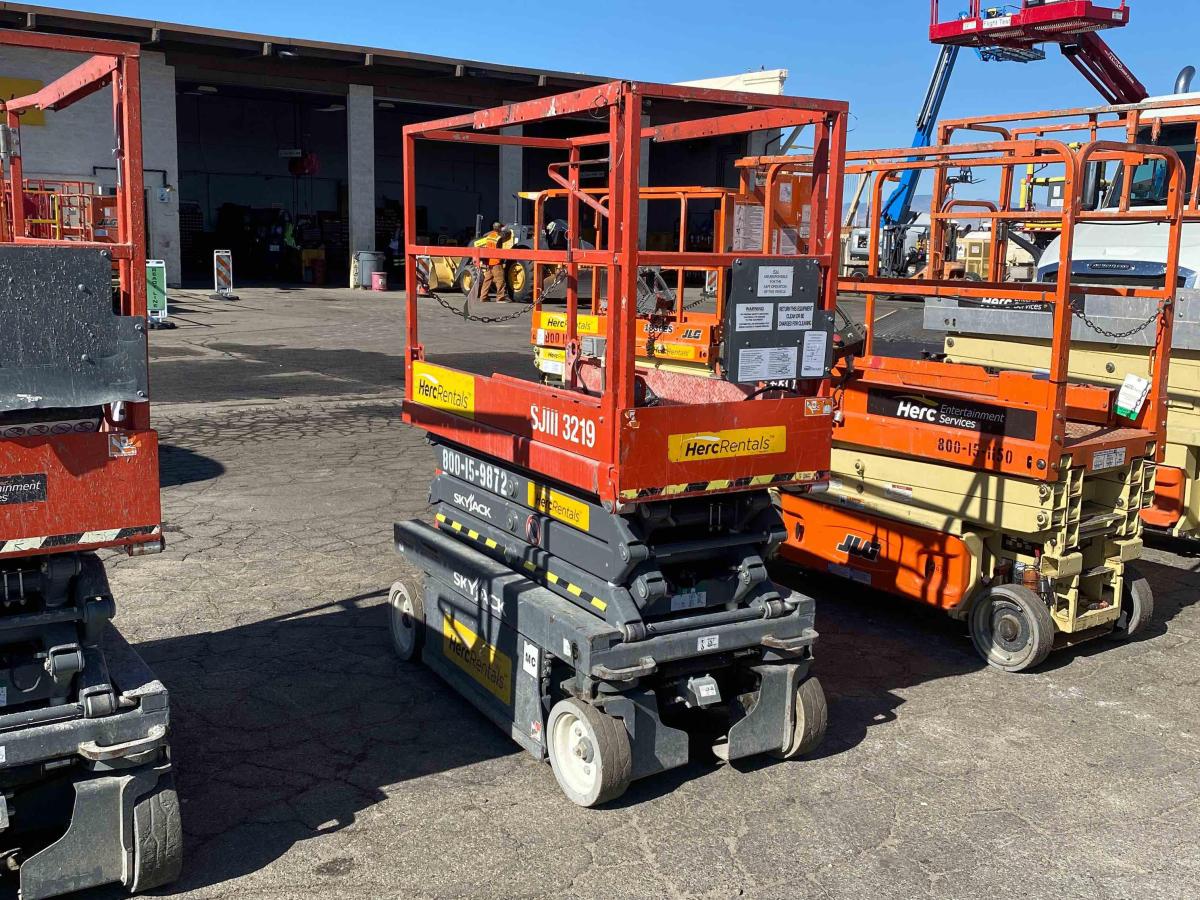 2017 Skyjack SJ3219