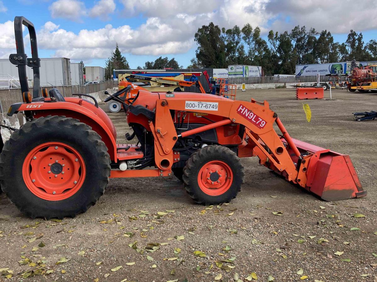 2017 Kubota L4701