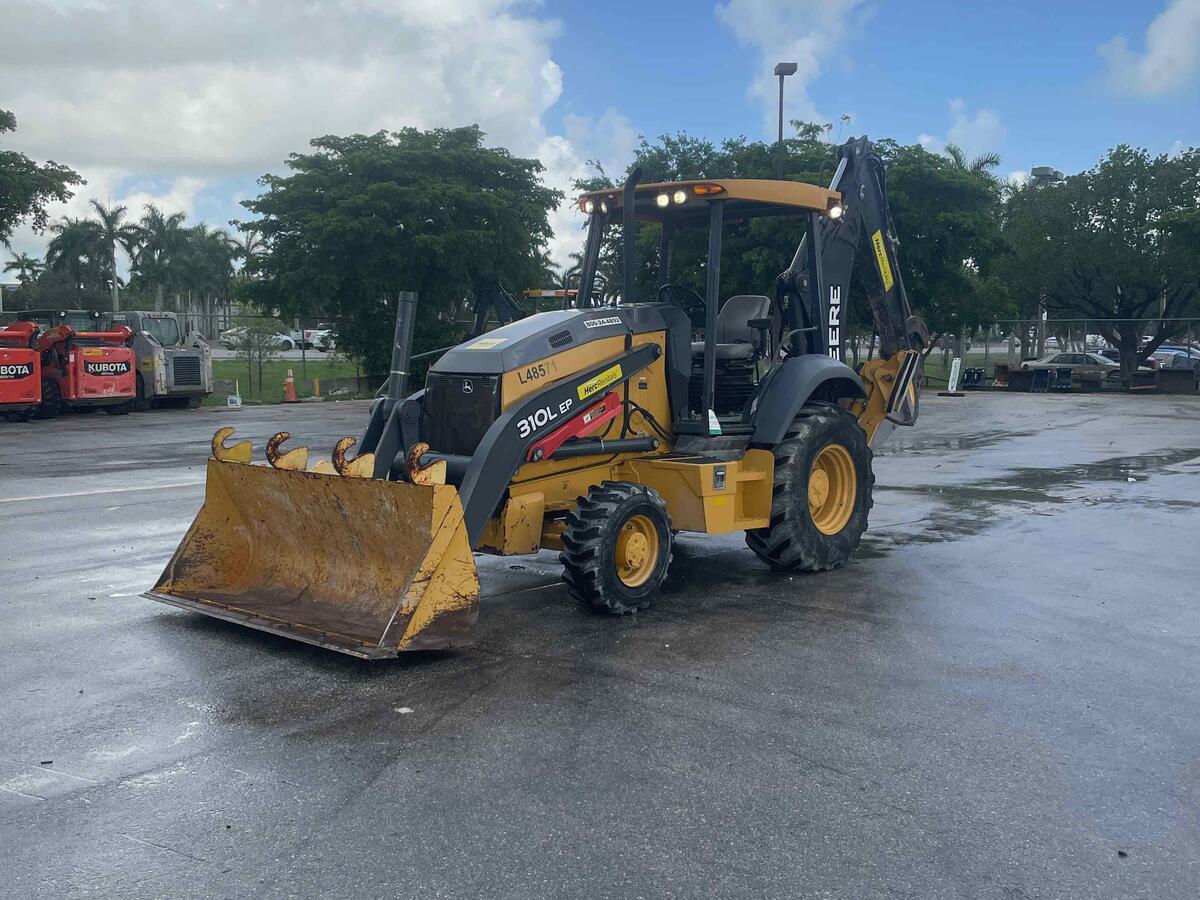 2019 John Deere 310L EP