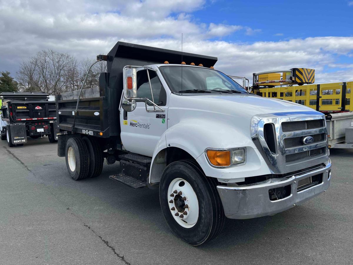 2015 Ford F750