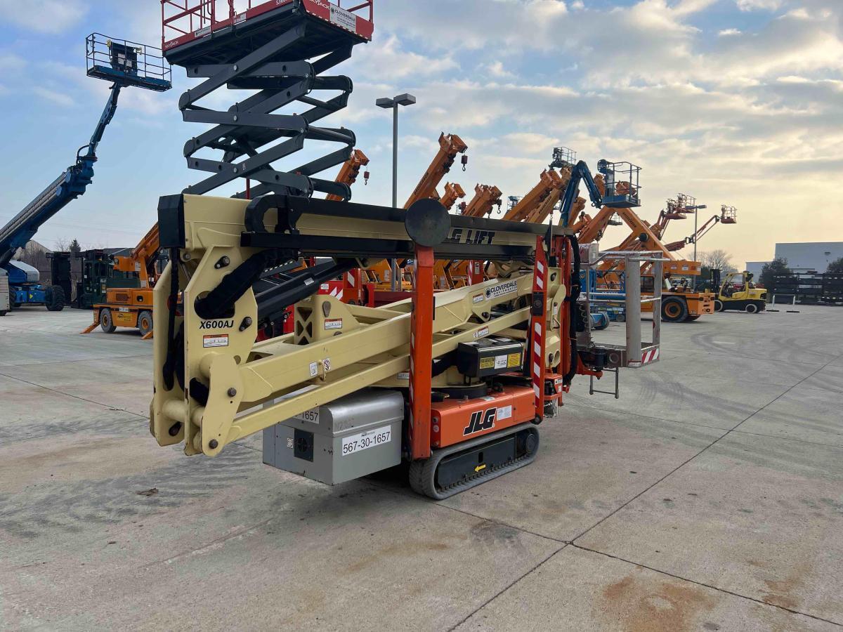 2015 JLG X600AJ Used Articulating Boom Lift in MELROSE PARK, IL, ID