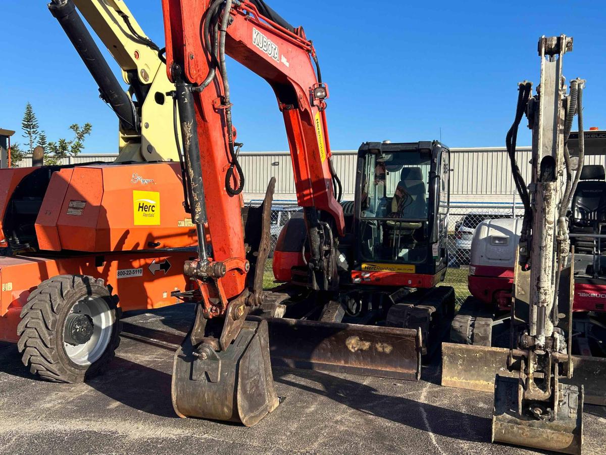2018 Kubota KX080-4