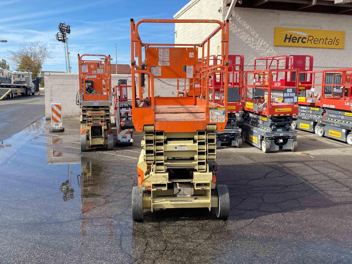 2015 JLG 3246ES-2