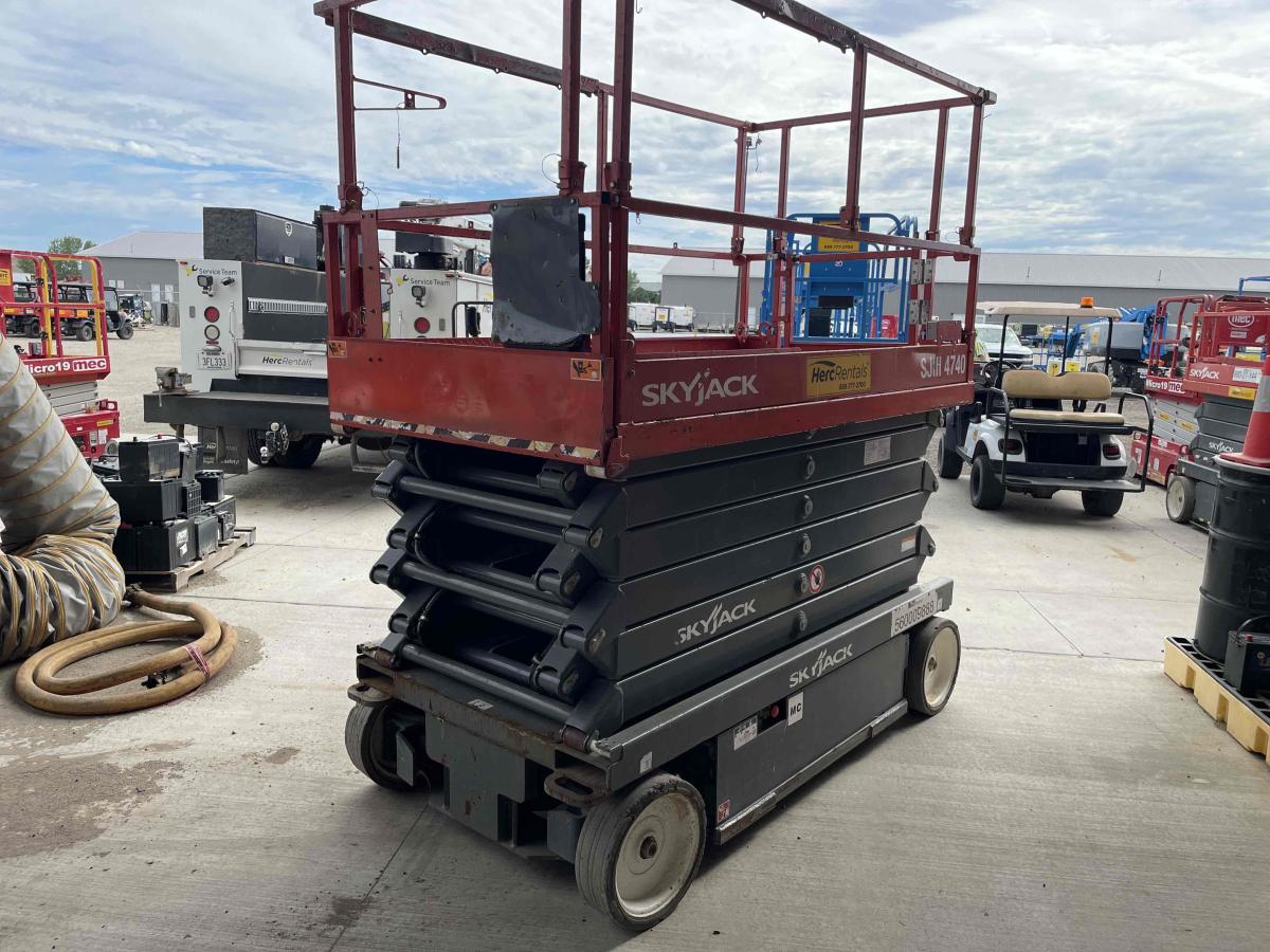 2018 Skyjack SJ4740