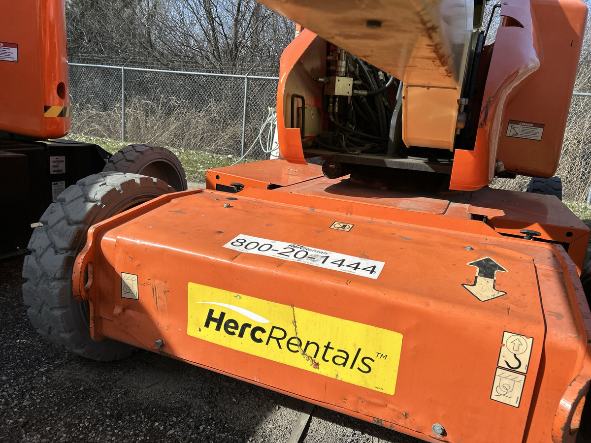 2018 JLG E450AJ-6