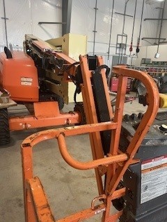 2017 JLG 450AJ-5