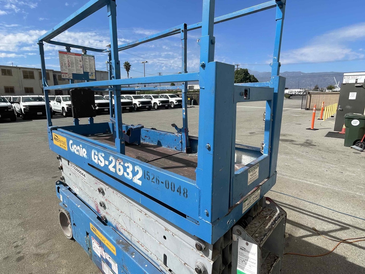 2016 Genie GS-3232-1