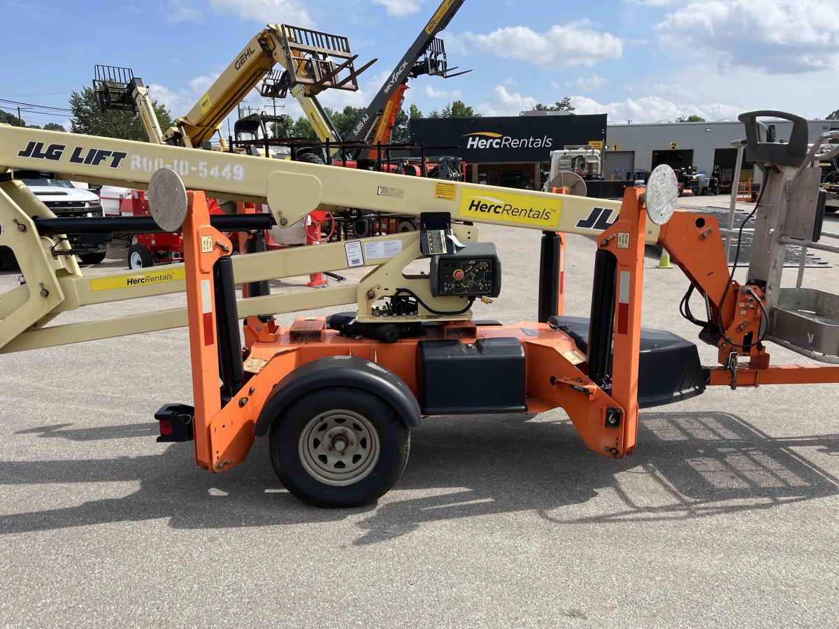 2016 JLG T350