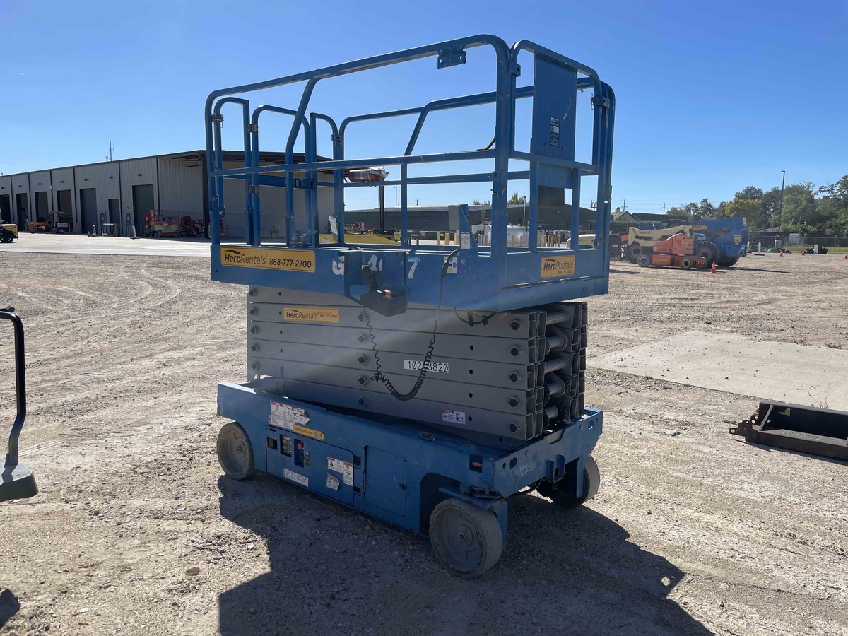 2017 Genie GS-4047