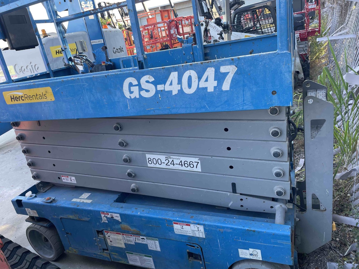 2019 Genie GS-4047-2