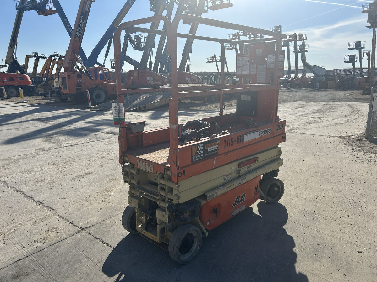 2018 JLG 1930ES-12