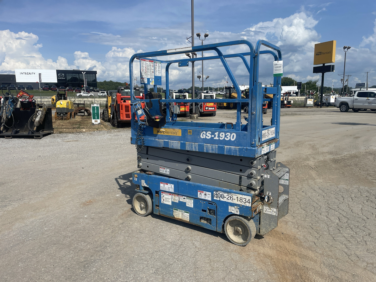 2019 Genie GS-1930