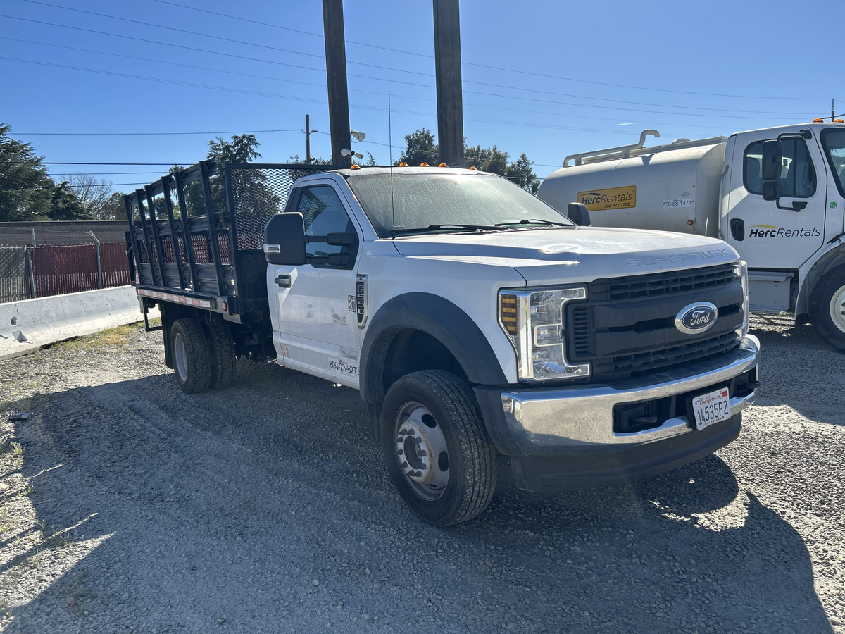 2018 Ford F550-4