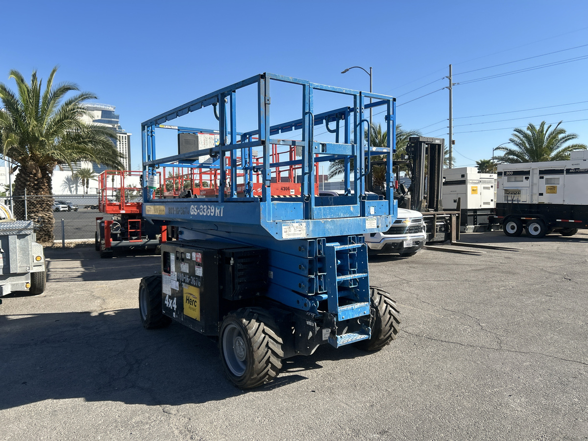 2017 Genie GS-3369 RT-4