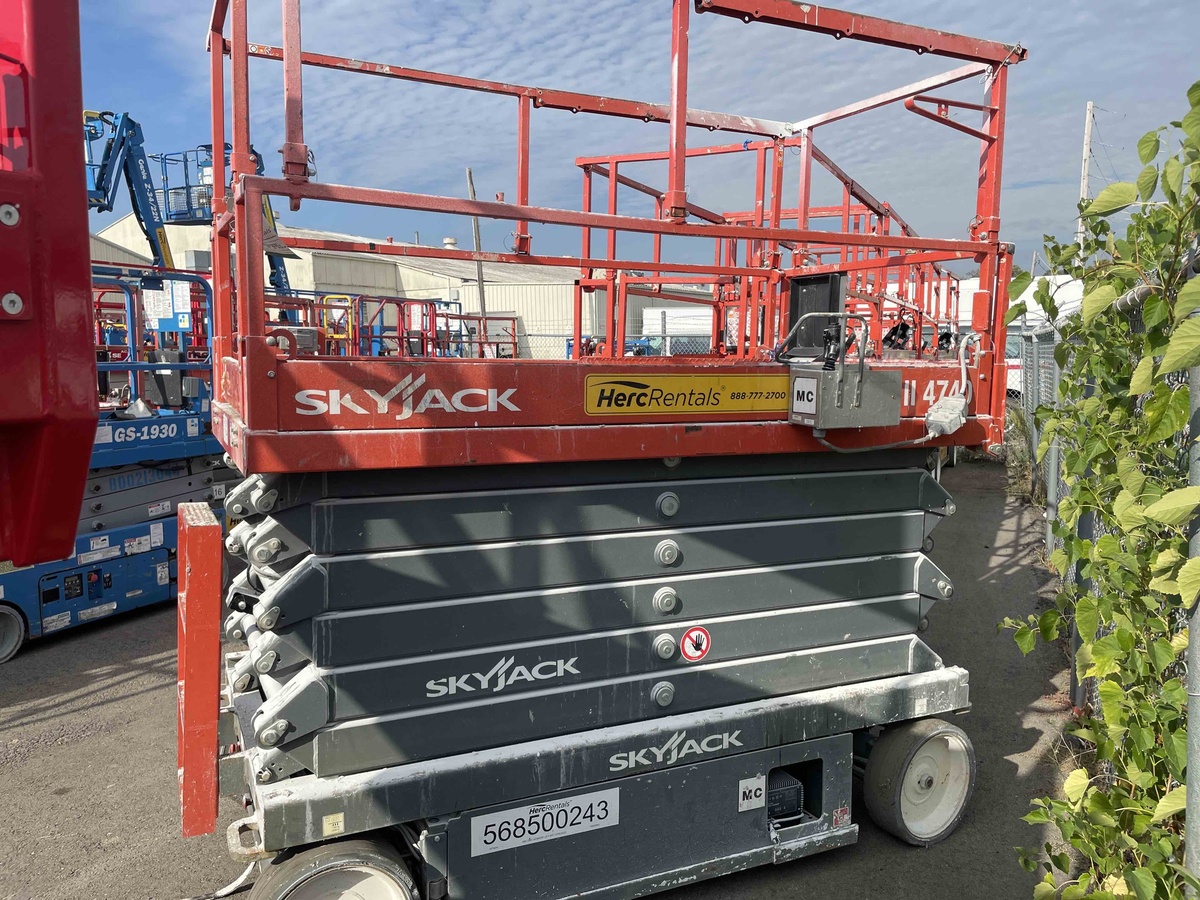 2018 Skyjack SJ4740-3