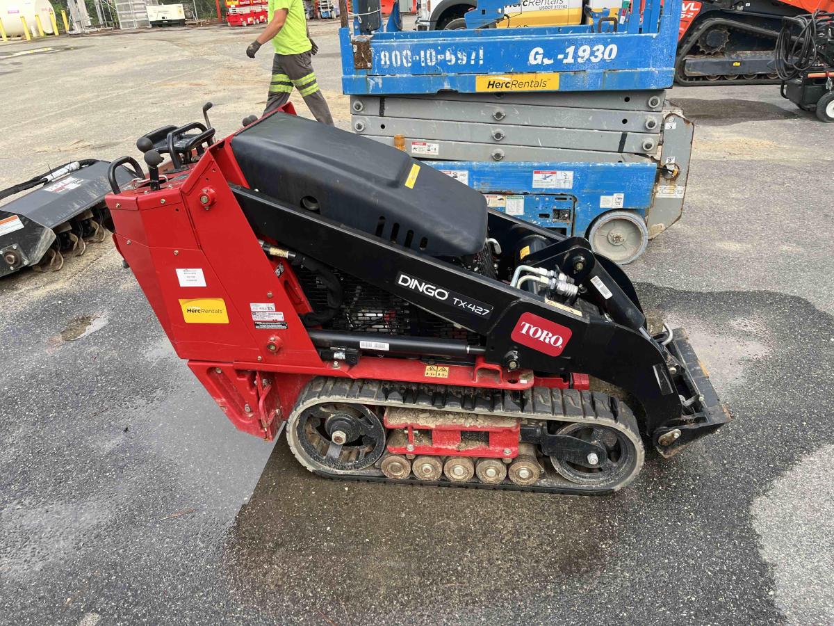 2021 Toro DINGO TX 427