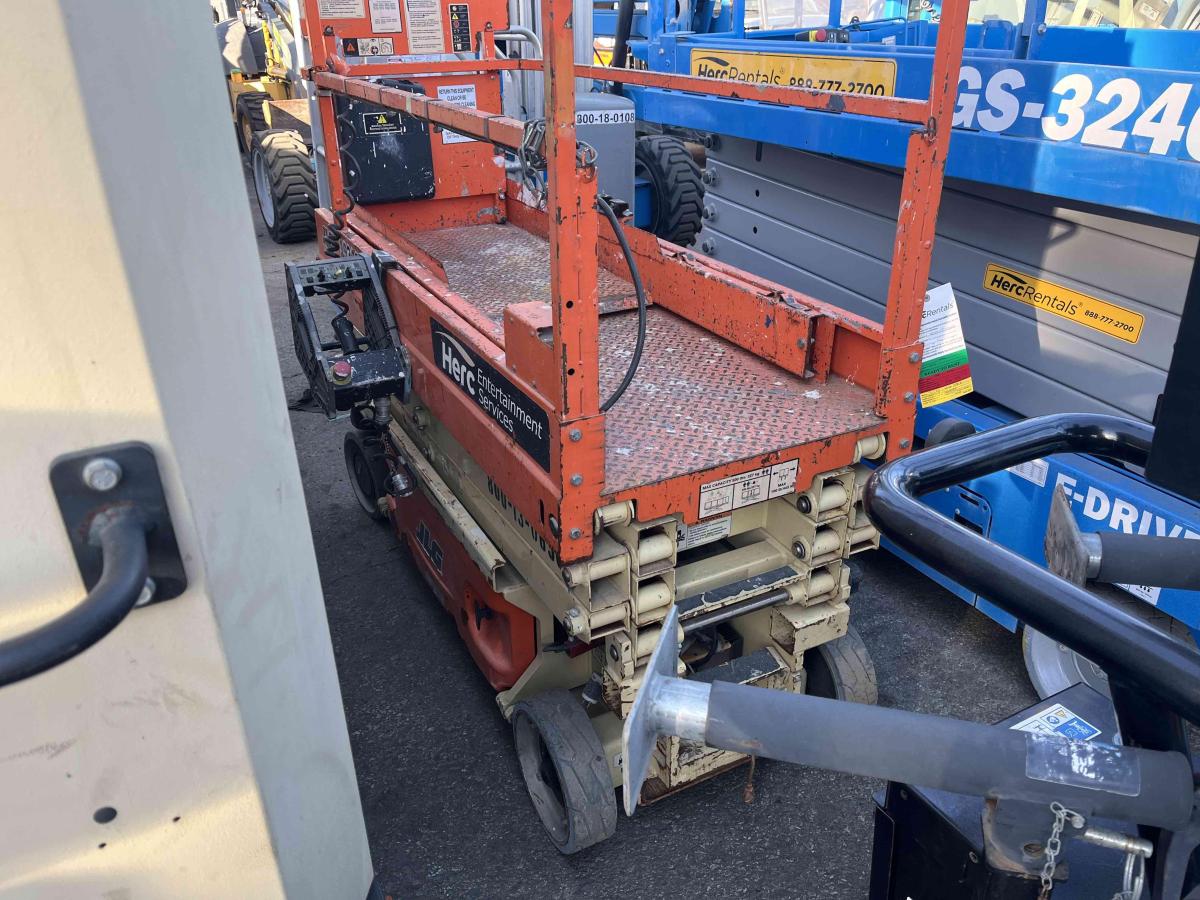2016 JLG 1930ES