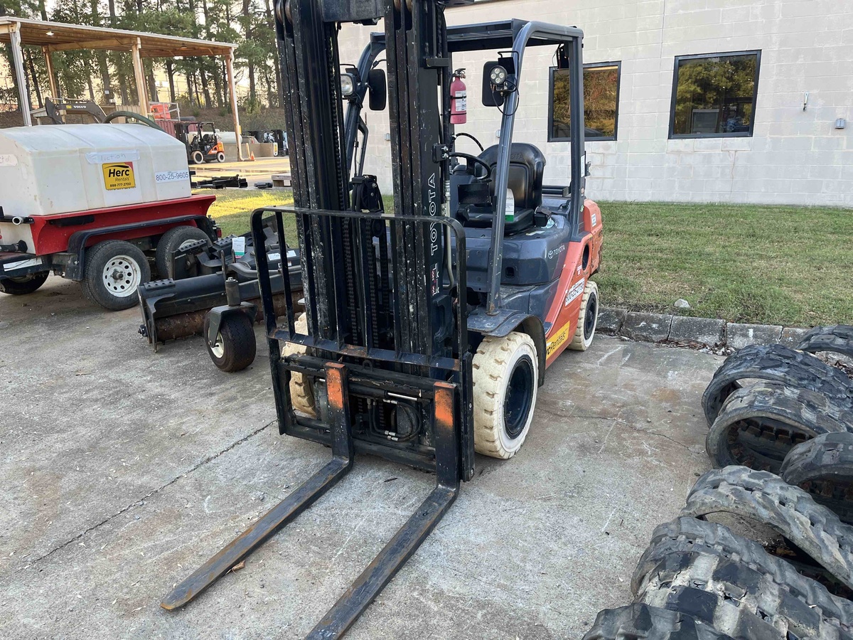 2019 Toyota 8FGU25-4