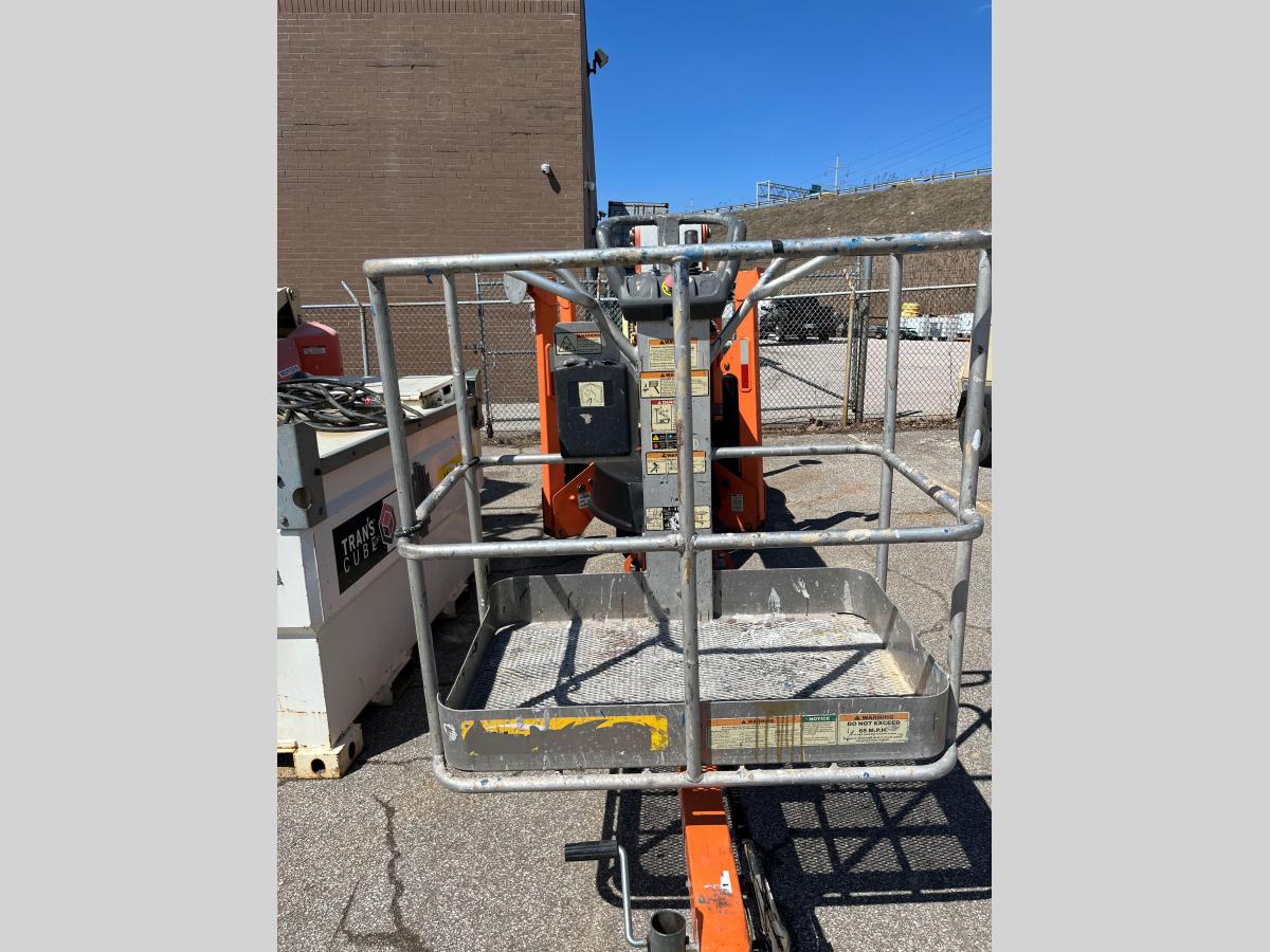 2018 JLG T500J