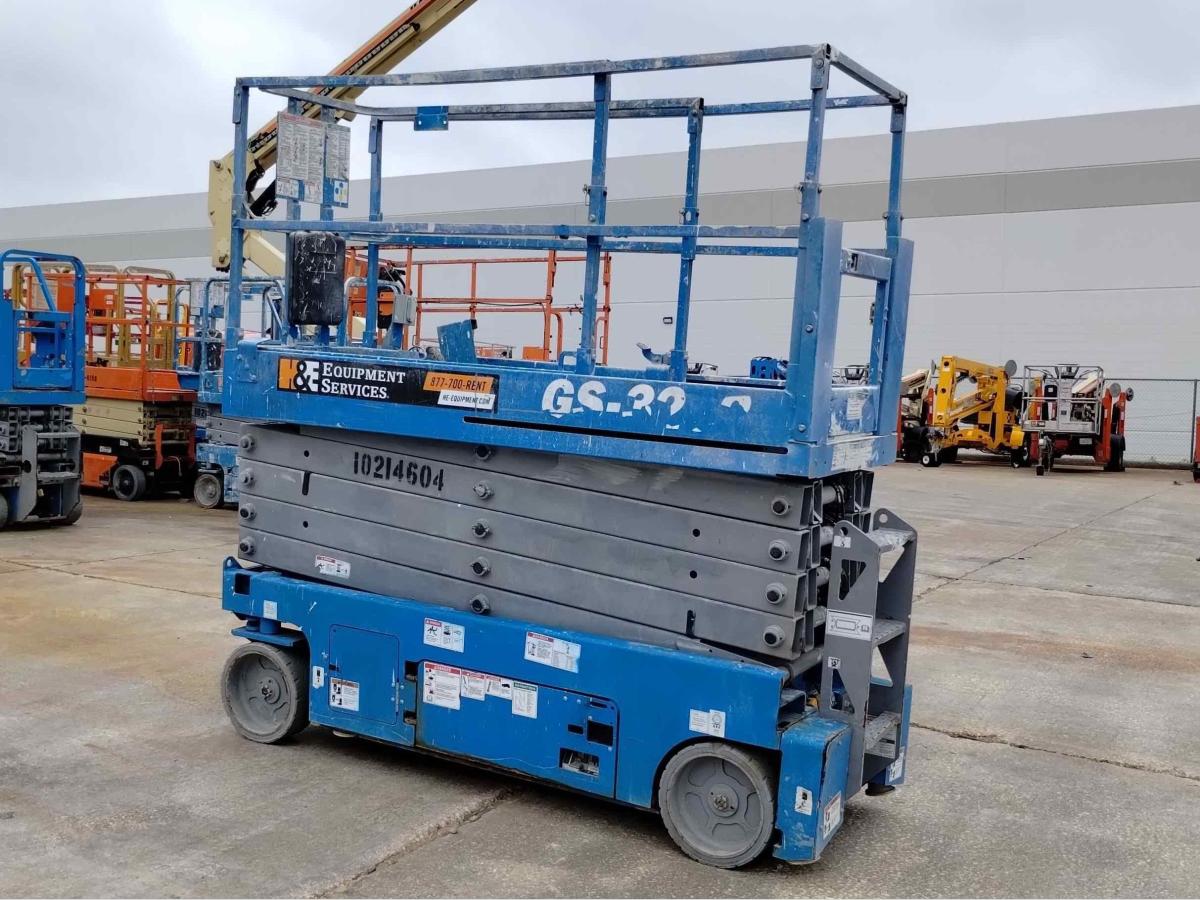 2017 Genie GS-3232-4