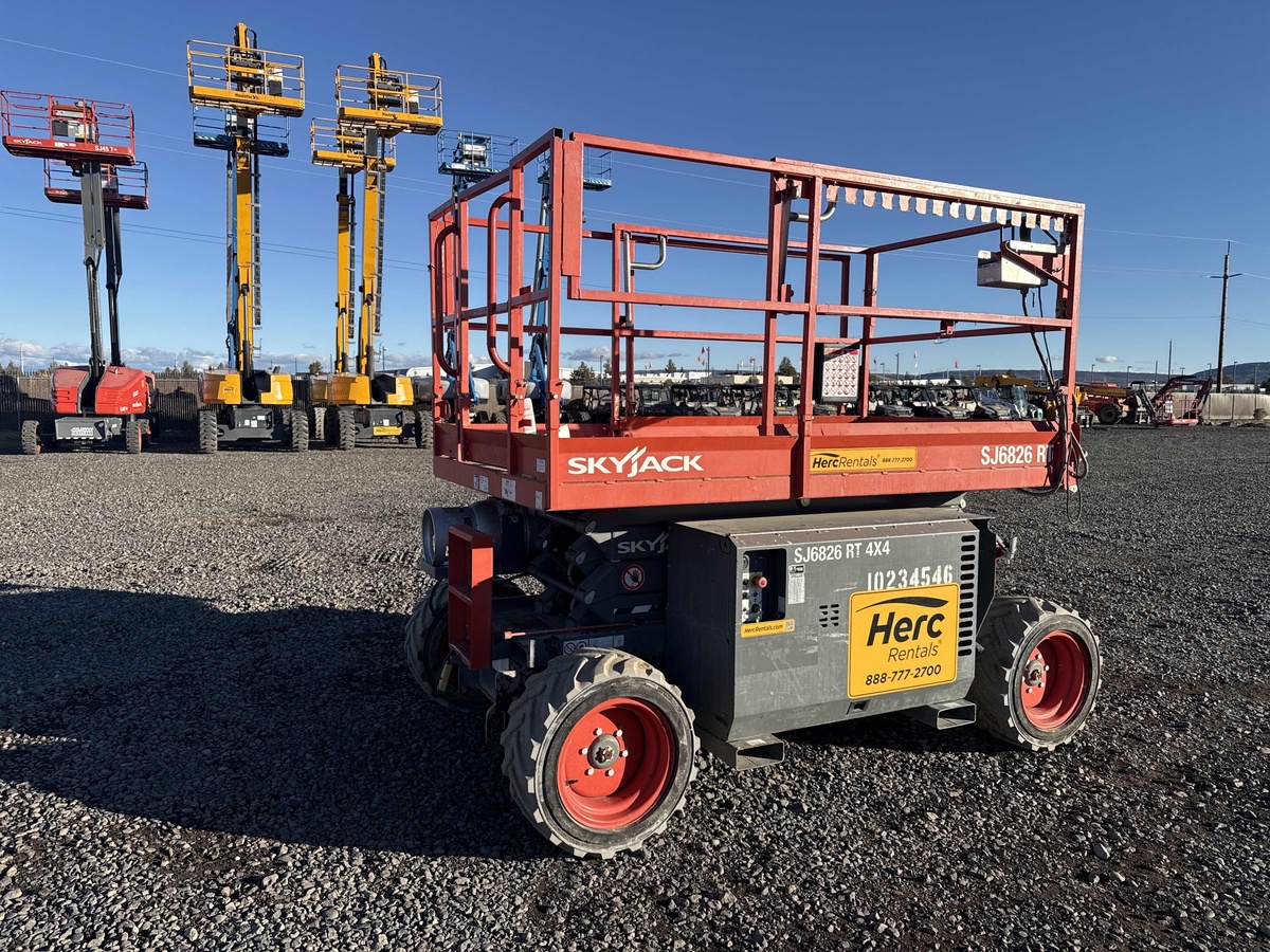 2017 Skyjack SJ-6826RT-3