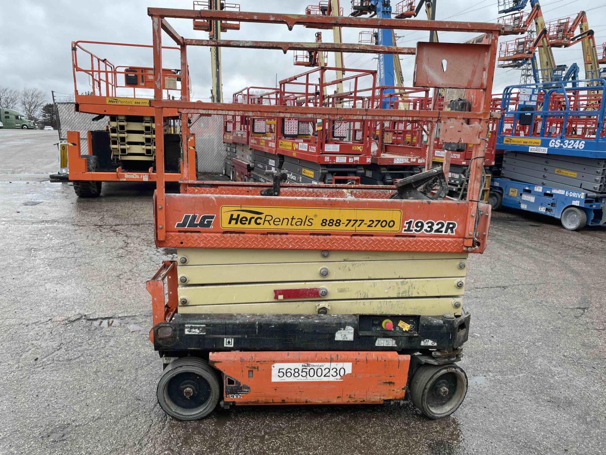2018 JLG 1932R