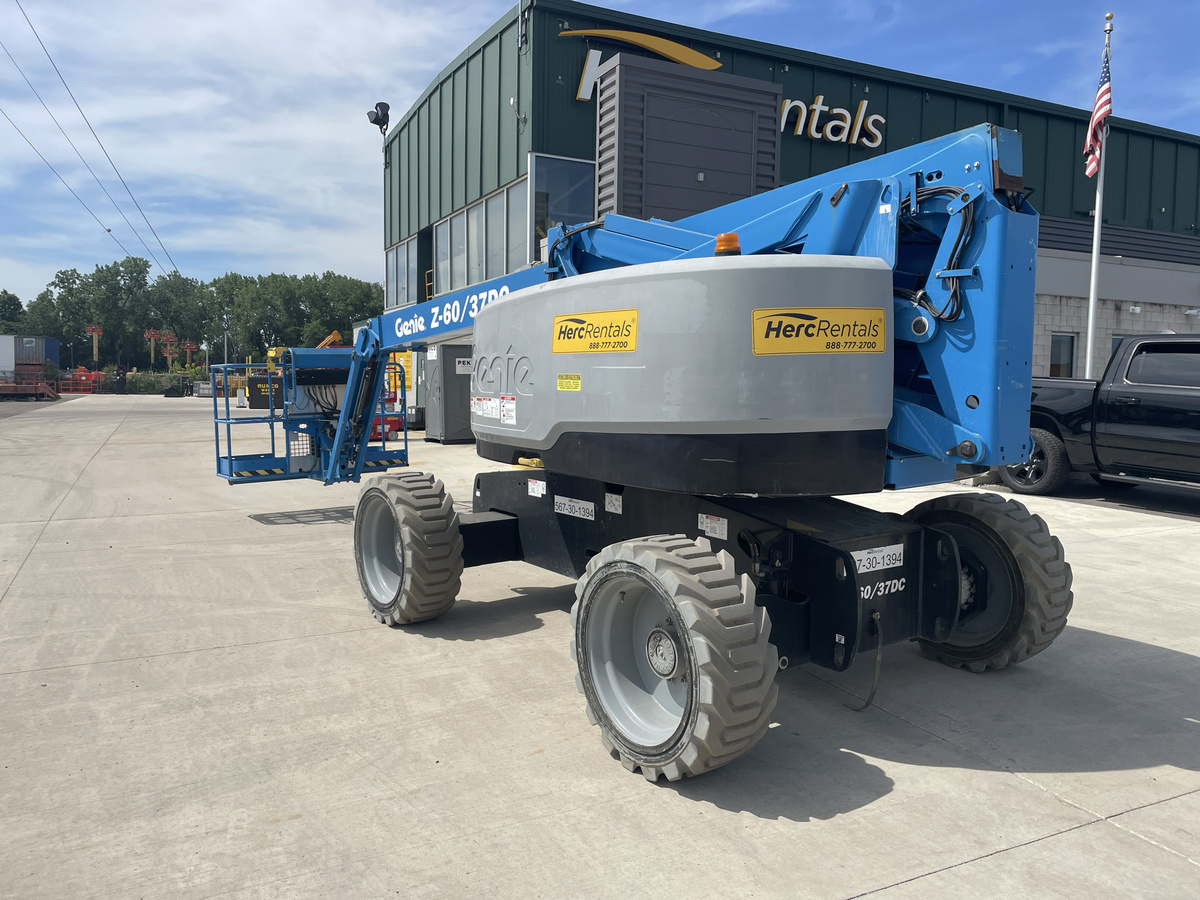 2017 Genie Z-60/37 DC-4
