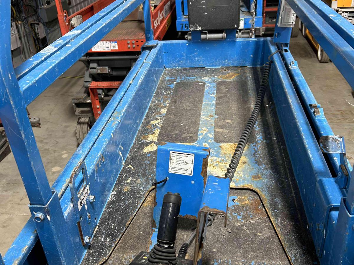 2017 Genie GS-1930