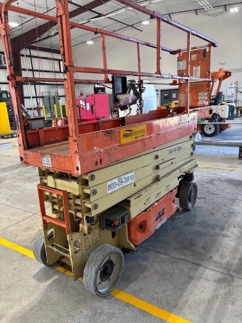 2016 JLG 2632ES