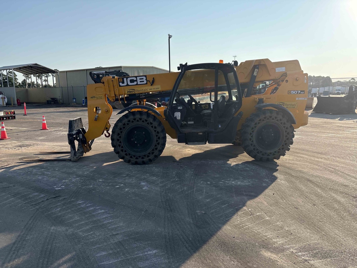 2021 JCB 507-42-2