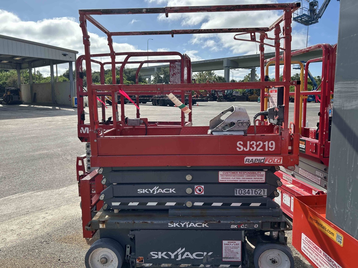 2021 Skyjack SJ3219