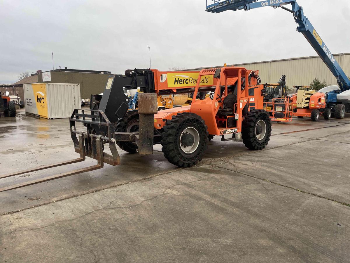 2018 SkyTrak 10054