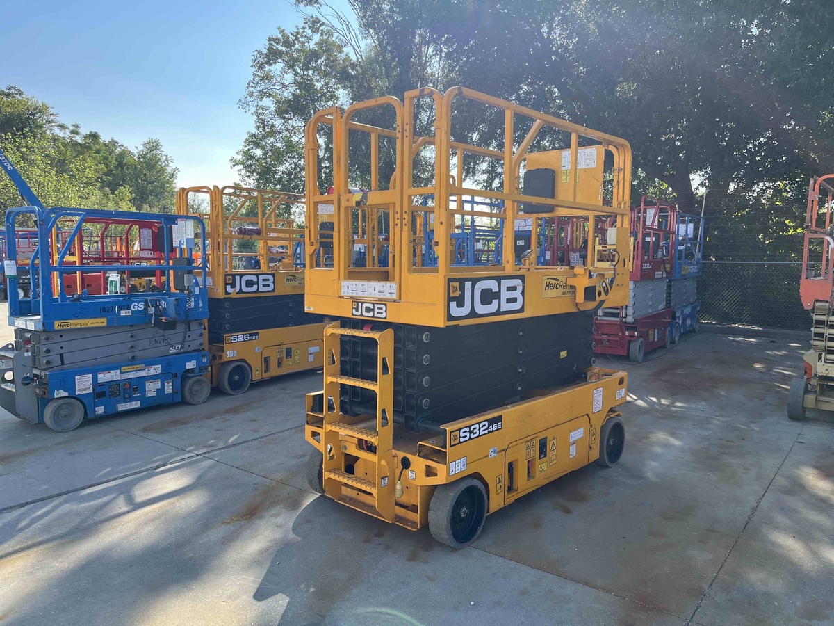 2023 JCB S3246E-2