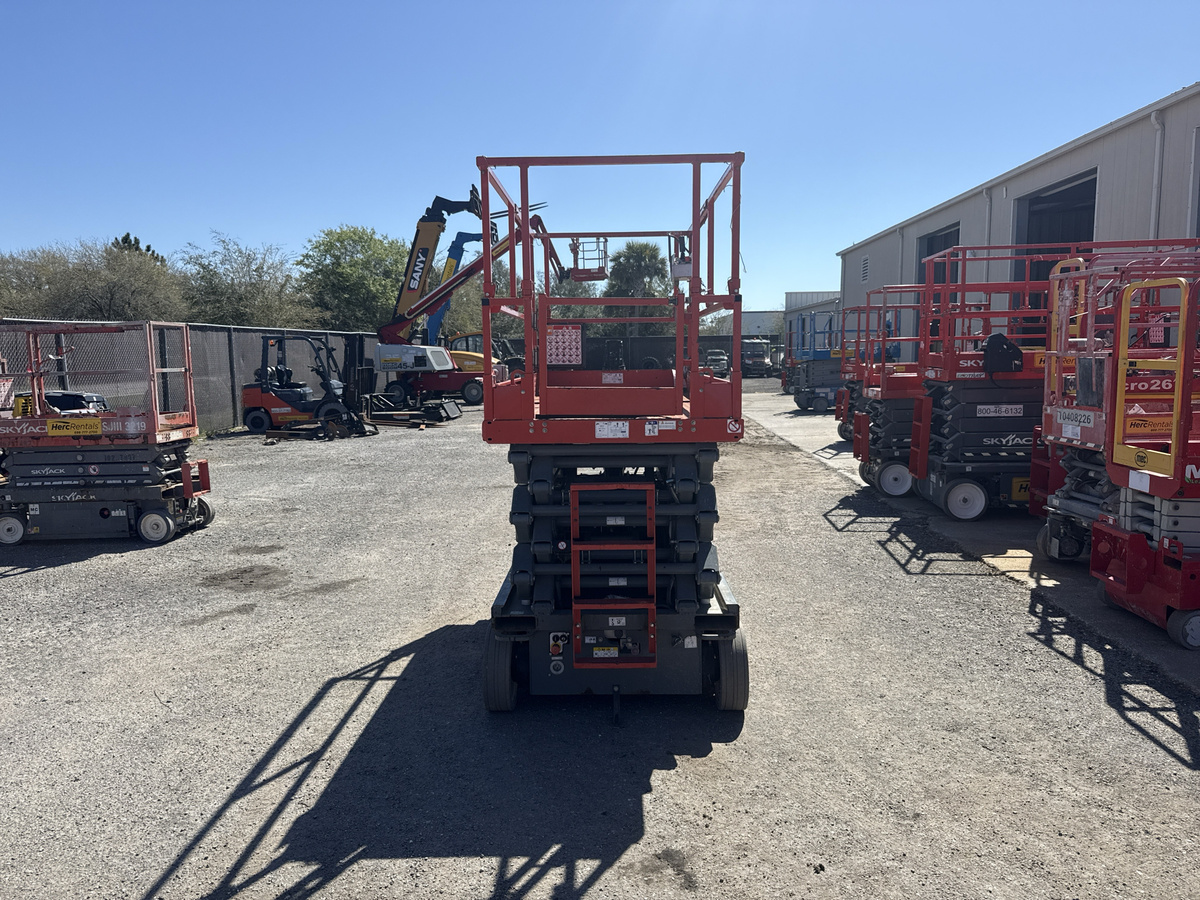 2019 Skyjack SJ4740-4