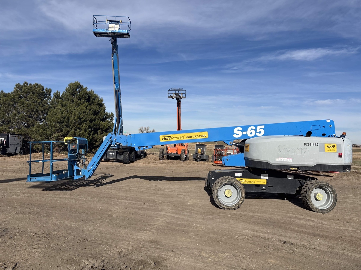 2018 Genie S-65