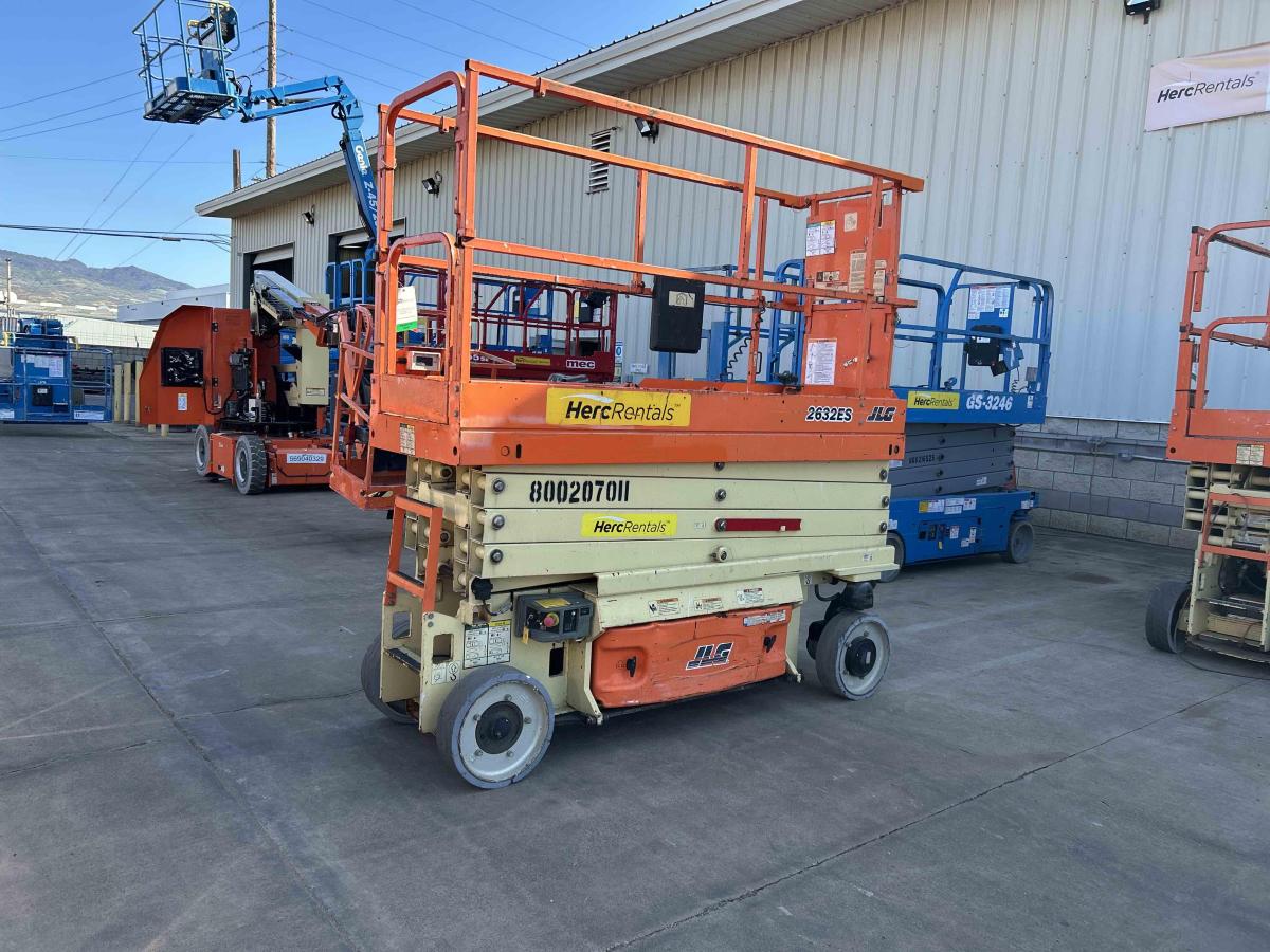 2018 JLG 2632ES
