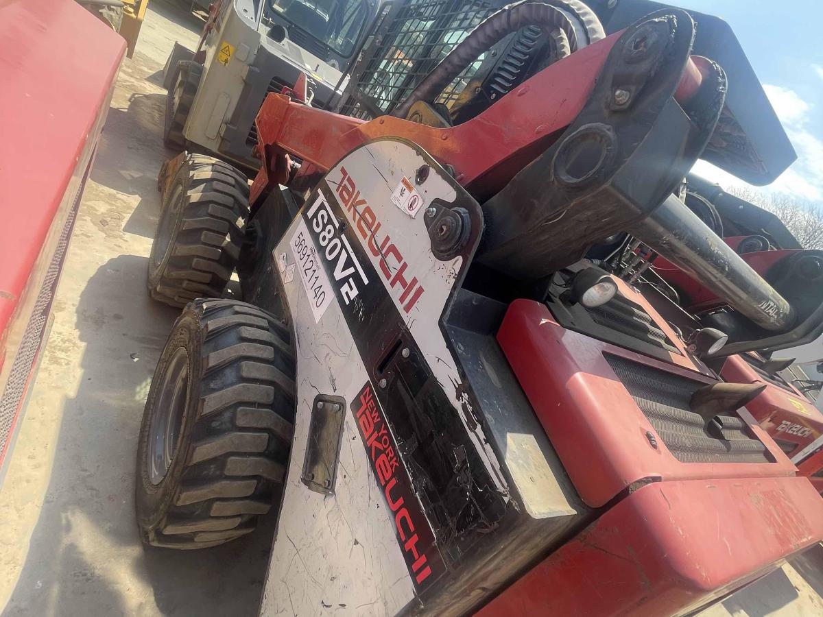 2017 Takeuchi TS80V