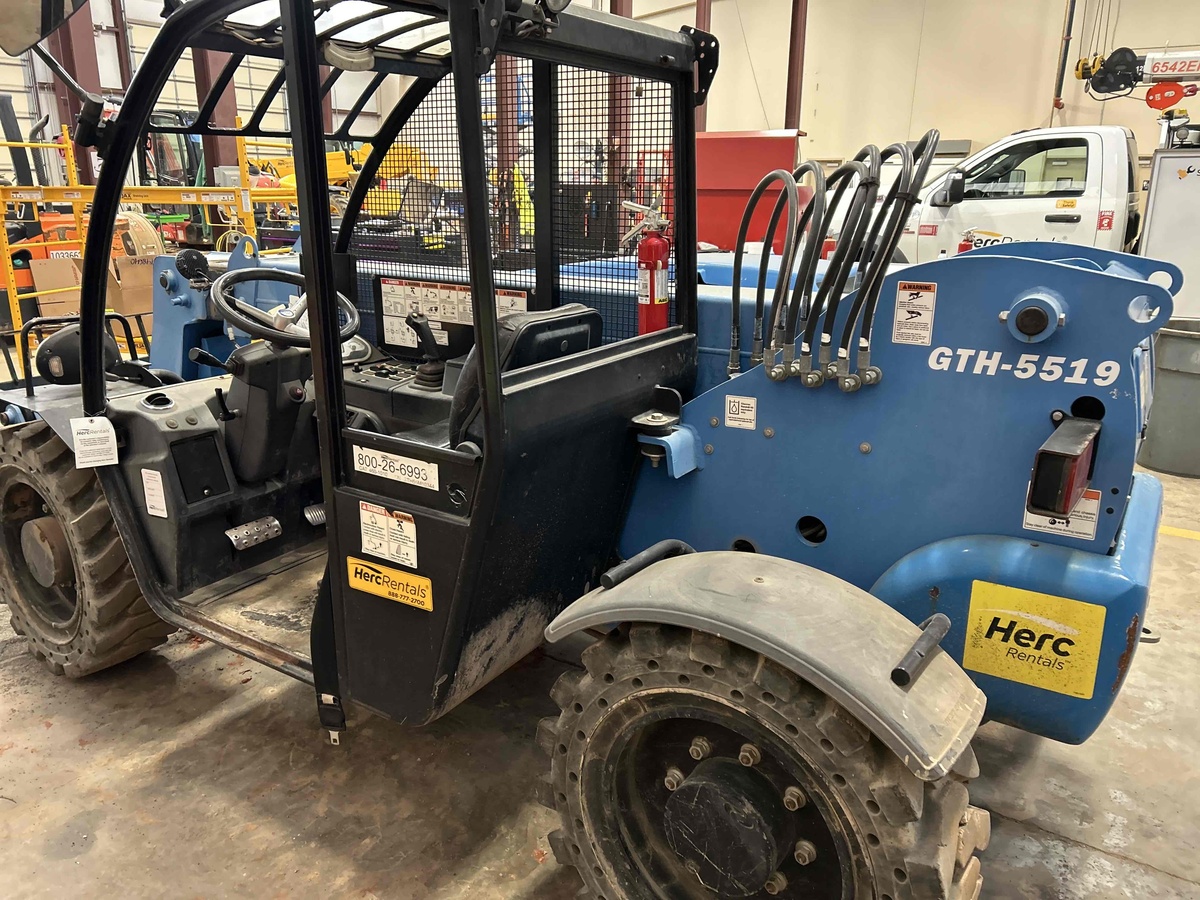 2019 Genie GTH-5519-3