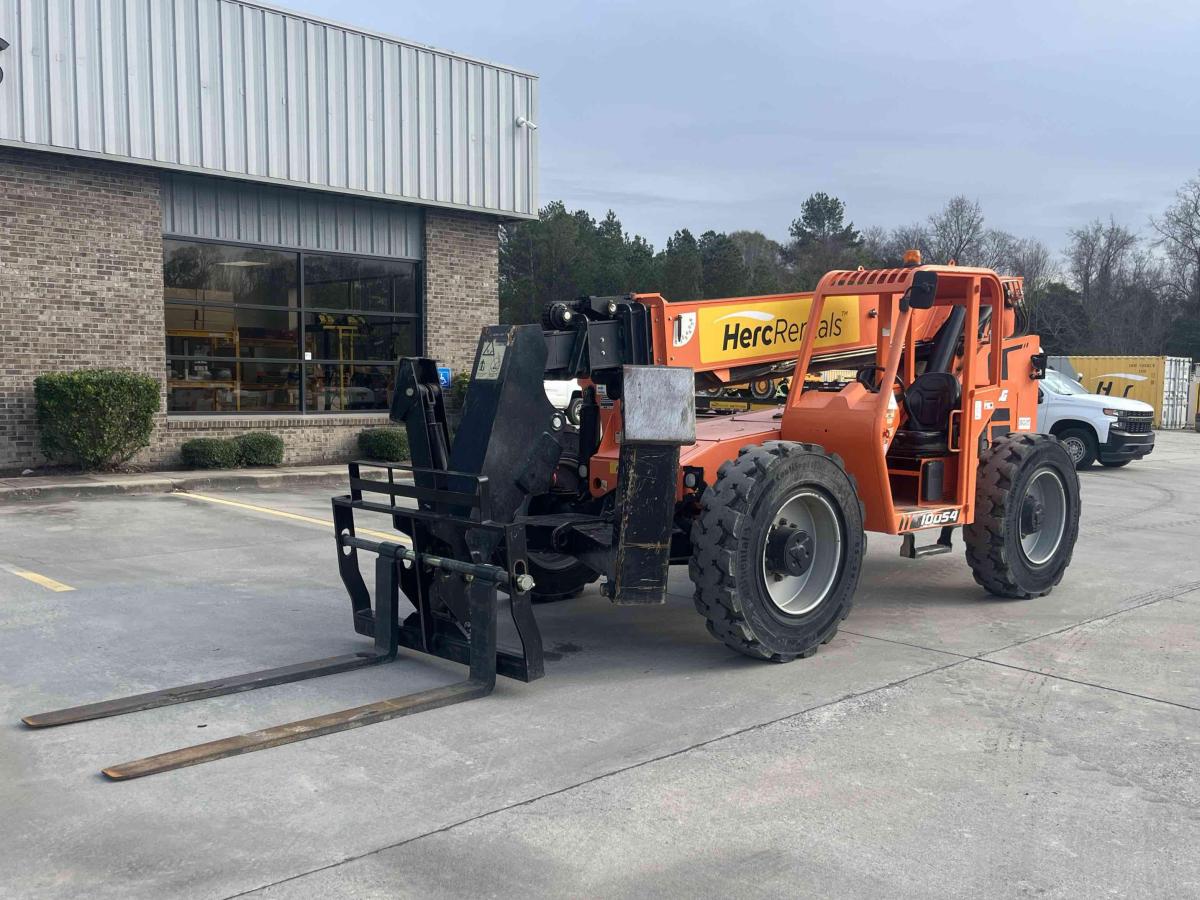 2018 SkyTrak 10054