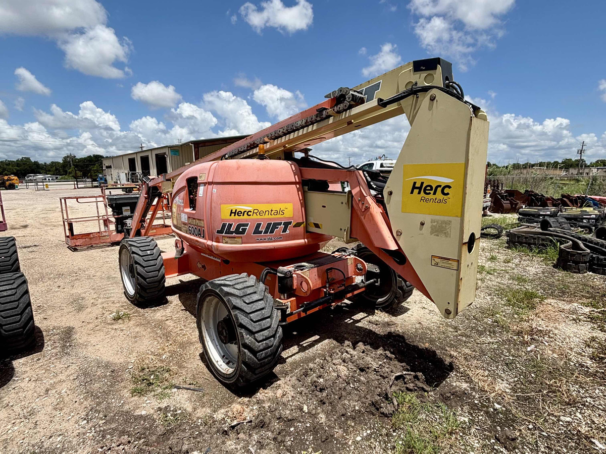 2018 JLG 600AJ-2