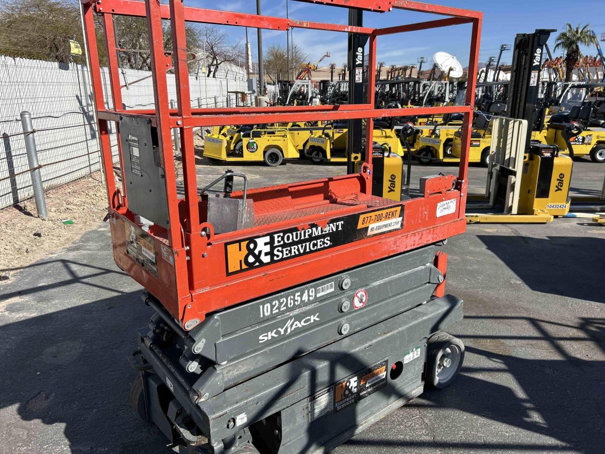 2017 Skyjack SJ3219