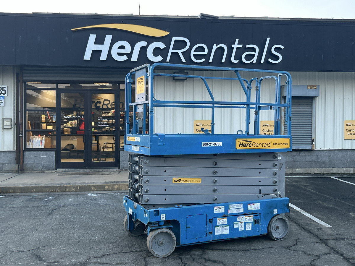 2018 Genie GS-4047