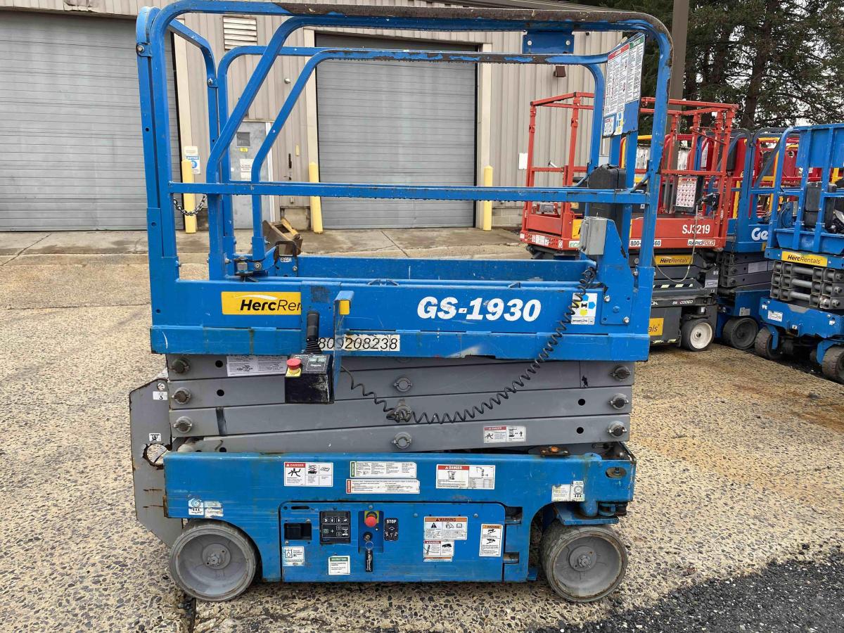 2018 Genie GS-1930