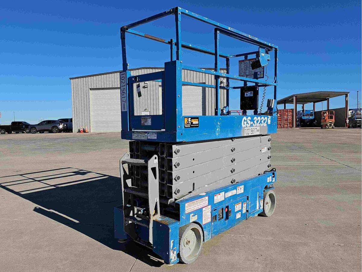 2017 Genie GS-3232-3