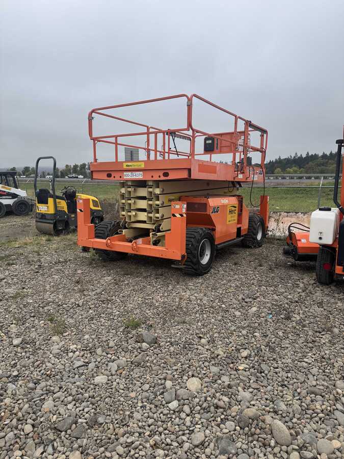 2017 JLG 430LRT-5
